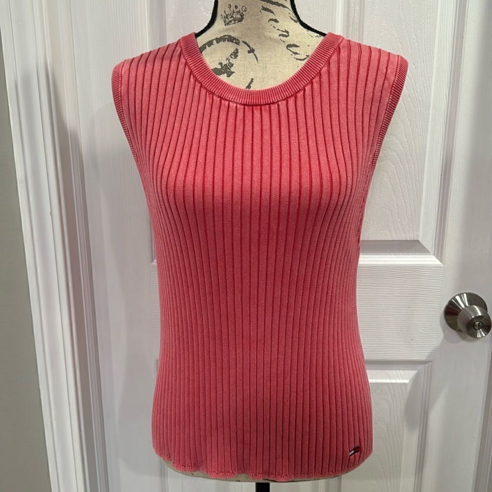 TOMMY HILFIGER RIBBED SWEATER. CORAL